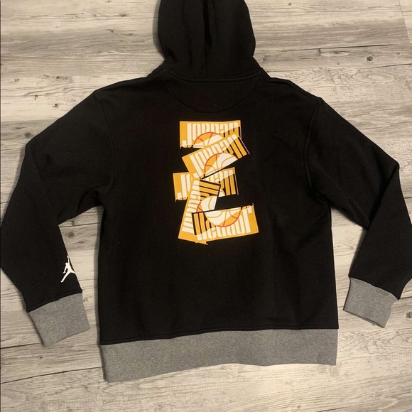 Mens size large Jordan hoodie - Picture 3 of 4